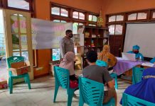 Kapolsek Jaga Pelaksanaan Vaksinasi Warga Krajankulon