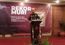 Komunikatif, SMSI Anugerahi Kajati DKI Jakarta ‘Sahabat Pers Indonesia’