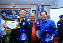 Bupati Asahan Terima Penghargaan Terbaik II Tokoh Peduli Karang Taruna