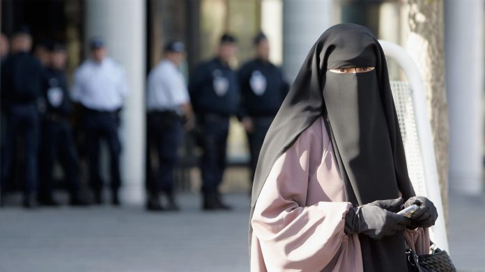 Niqab dan Burqa