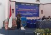 PWI Anugerahi Gubernur Jatim dan Bupati Tabalong Pena Emas