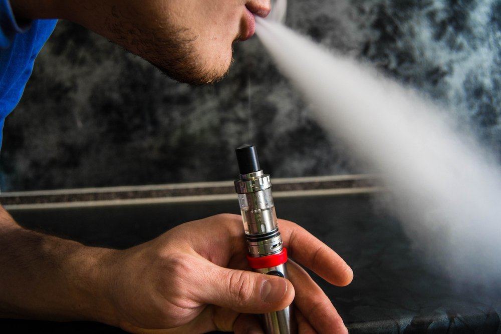 Rokok Elektrik Tanpa Nikotin Tetap Bisa Merusak Paru-paru - PONTAS.ID