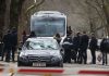 Tiga Bus Bawa 23 Diplomat Rusia Angkat Kaki Dari London