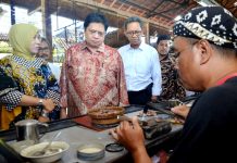 Perak Buatan Tangan Pengrajin Mampu Bersaing Di Pasar Internasional