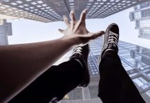 Pria Bunuh Diri Disiarkan Melalui Medsos