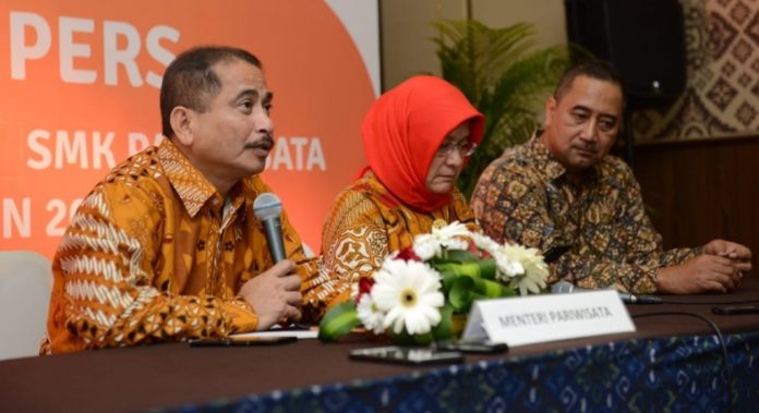 Menpar Arif Yahya