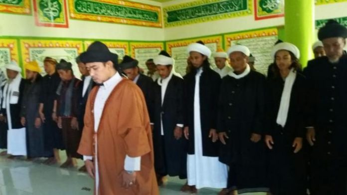 Jemaah Latiful Akbar salat Id