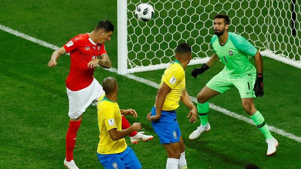 Sundulan Steven Zuber Pupuskan Harapan Brazil