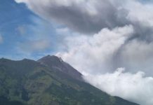 Kembali Meletus, Status Gunung Api Masih Waspada