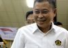 Wujudkan Energi Berkeadilan, Jonan Bagikan LTSHE untuk Warga Nias
