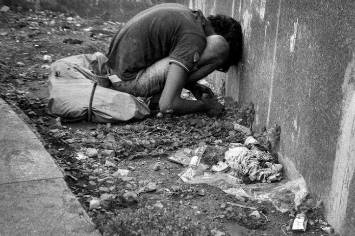 Ilustrasi-Anak-Mabuk-Lem