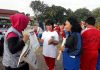 Sosialisasi Pemilu, Relasi KPU Bagi-bagi Brosur