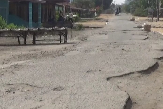 Jalan-Rusak-Sergai-Sumut