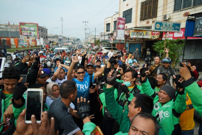 Sandiaga lari pagi dan menyapa warga Duri, Pekanbaru