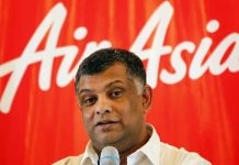 Tony Fernandes Mundur dari AirAsia