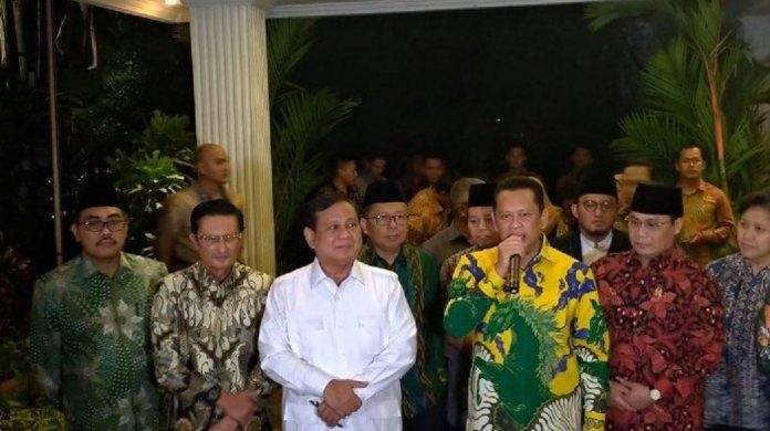 Pimpinan MPR Bersama Prabowo Subianto Saat Jumpa Pers di Kartanegara