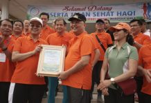 Wali Kota Medan Lepas Peserta Jalan Sehat HaQi Wali Kota Medan Lepas Jalan HaQi