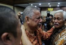 Sofyan Balik Jadi Dirut PLN, Indef: Presiden Harus Pilih Nama Lain Sofyan Basir Menangis Harus Usai Divonis Bebas Hakim Tipikor