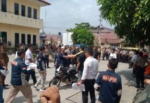 Polisi Gelar Rekonstruksi Tewasnya Reza Sinaga Polres Tebing Tinggi Gelar Rekontruksi Pembunuhan Reza Sinaga