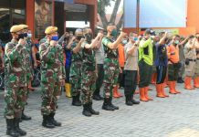 Tim Gugus Tugas Covid-19 Lakukan Penyemprotan Disinfektan di Kantor Pelayanan Kota Medan Apel Persiapan Penyemprotan Disinfektan Kota Medan