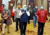 DPRD Jatim Dukung APBD 2020 Dialihkan untuk Penanganan Corona Gubernur Jatim, Khofifah Indar Parawansa bersama Wakil Ketua DPRD Anwar Sadad usai rapat Di gedung negara Grahadi, Surabaya