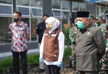 Didampingi M Sanusi, Gubernur Jatim Tinjau Kesiapan PSBB Pemkab Malang Khofifah dan M Sanusi Tinjau Kesiapan Pemkab Malang untuk Persiapan PSBB