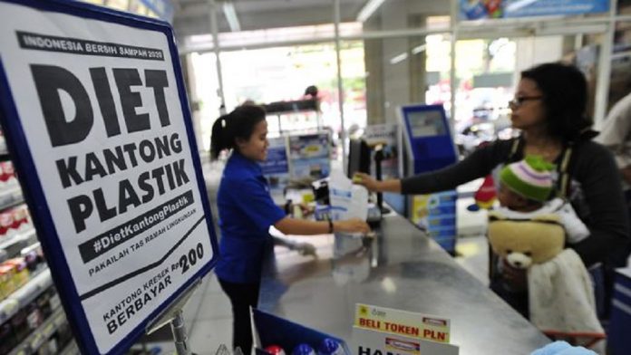 Larangan Kantong Plastik