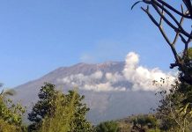 Status Gunung Agung Turun Jadi Waspada, Ini Imbauan PVMBG