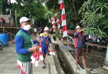 Semarakkan HUT RI ke-75, Petani Mangga Pasang Perangkap Hama Merah Putih