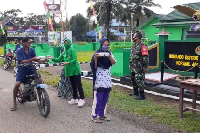 Jumat-Berkah-Koramil-Jayaloka
