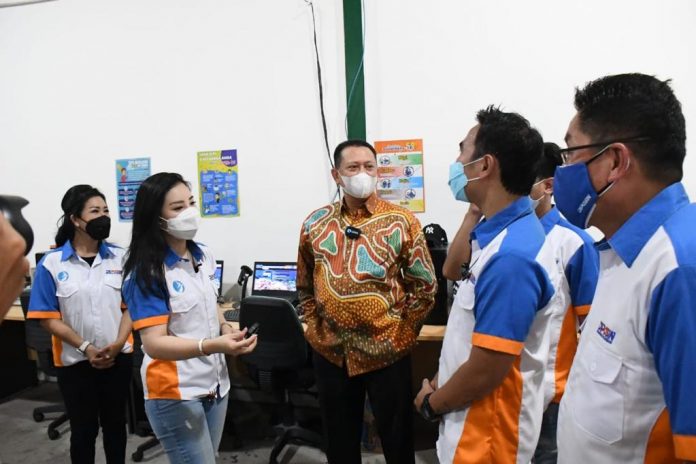 Bambang Soesatyo Berbincang dengan Karyawan Diposin Bambang Soesatyo Berbincang dengan Karyawan Diposin