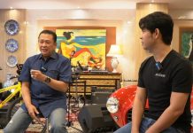 Ngobras Bareng Vokalis Cakra Khan, Ketua MPR Dorong Pemberdayaan Ekonomi Desa Bambang Soesatyo bersama Chakra Khan