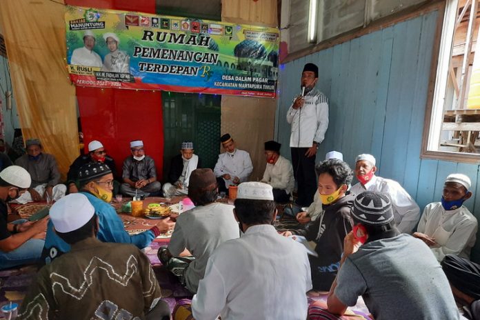 Guru-Fadlan-Martapura