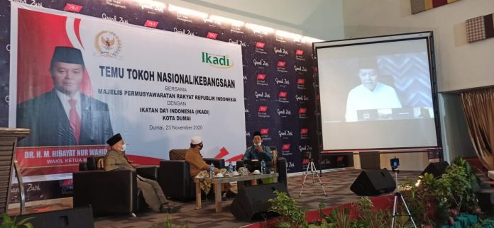 Hidayat Nur Wahid dalam diskusi secara virtual Hidayat Nur Wahid dalam diskusi secara virtual