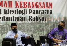 MPR : Pilkada Serentak 2020 Memberikan Sentimen Positif Arwani Thomafi bersama Komisioner Bawaslu, Fritz Edward Siregar dalam diskusi Empat Pilar MPR