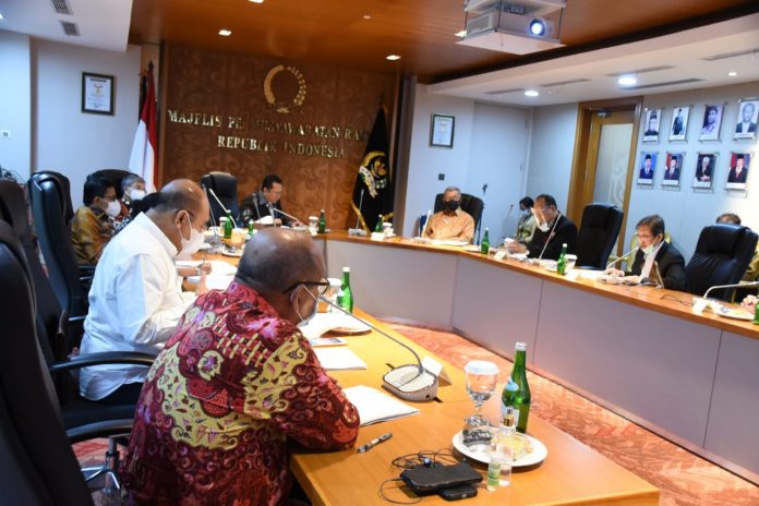 Bambang Soesatyo Saat Berdiskusi soal Haluan Negara Bambang Soesatyo Saat Berdiskusi soal Haluan Negara
