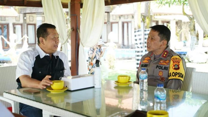 Bambang Soesatyo bersama Irjen Pol Putu Jayan Danu Putra Membahas Pengamanan Natal dan Tahun Baru di Bali