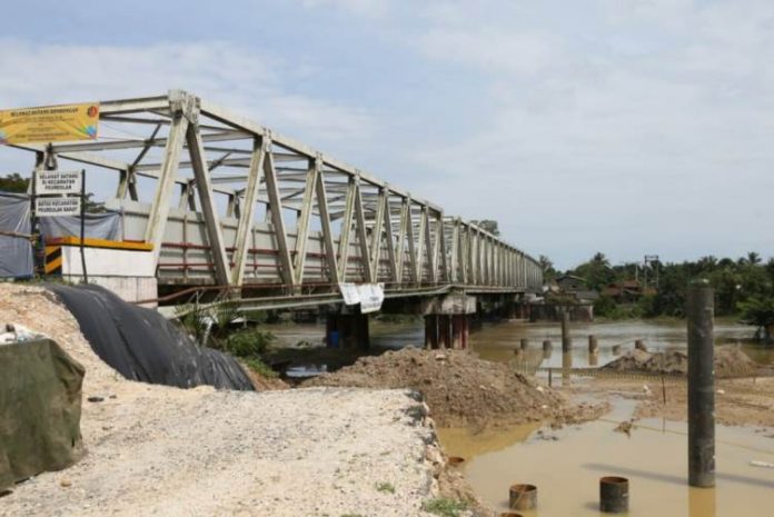 jembatan cinta