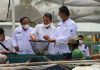 Awal 2021, Menteri Trenggono Panen Lele dan Udang di Karawang