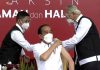 Jokowi Divaksinasi Pertama, Istana Pastikan Keluarga Tak Ikut