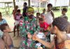 Awali 2021, Satgas Yonif MR 413 Kostrad Gelar Pengobatan Gratis