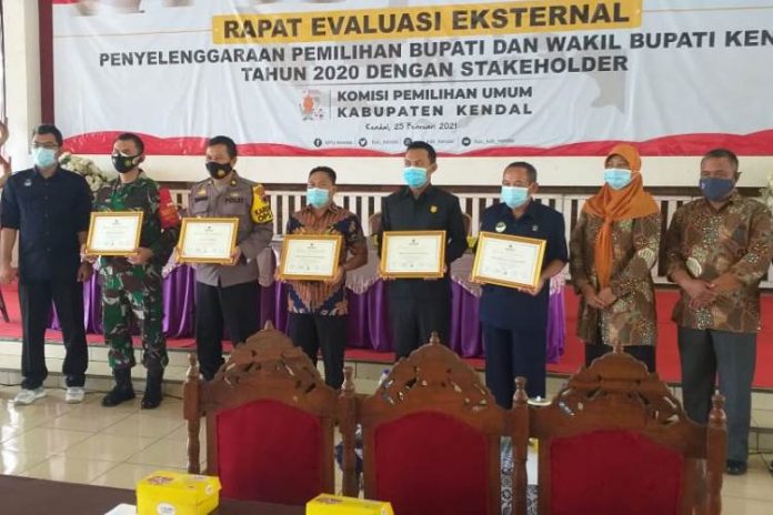 Evaluasi-Pilkada-Kendal