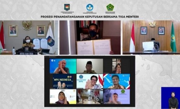 Jumpa Pers 3 Menteri Terbitkan Aturan SKB Bersama soal Penggunaan Seragam Sekolah Jumpa Pers 3 Menteri Terbitkan Aturan SKB Bersama soal Penggunaan Seragam Sekolah