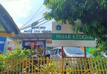 Pedagang Pasar Kedoya Keluhkan Keberadaan PKL