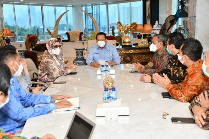 Bambang Soesatyo Bersama Pengurus APLI