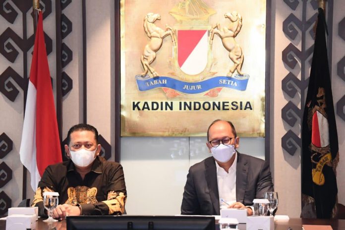 Bambang Soesatyo bersama Ketua Umum KADIN Rosan Rosaline