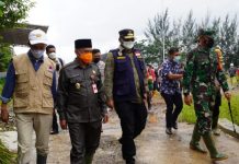 Cek Penanganan Pengungsi, Pj Gubernur Kalsel Turun ke Satui