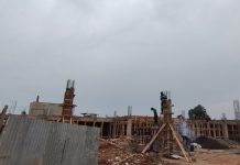 Kios di Lahan Desa Harganya Selangit, Pedagang Subang Meradang