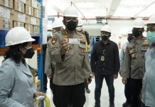 Cek Stok Obat, Kapolres Sidoarjo Datangi Interbat dan Bernofarm