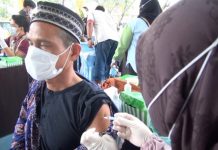 Perangi Covid-19, Kejari Tanah Bumbu Gelar Vaksinasi Massal